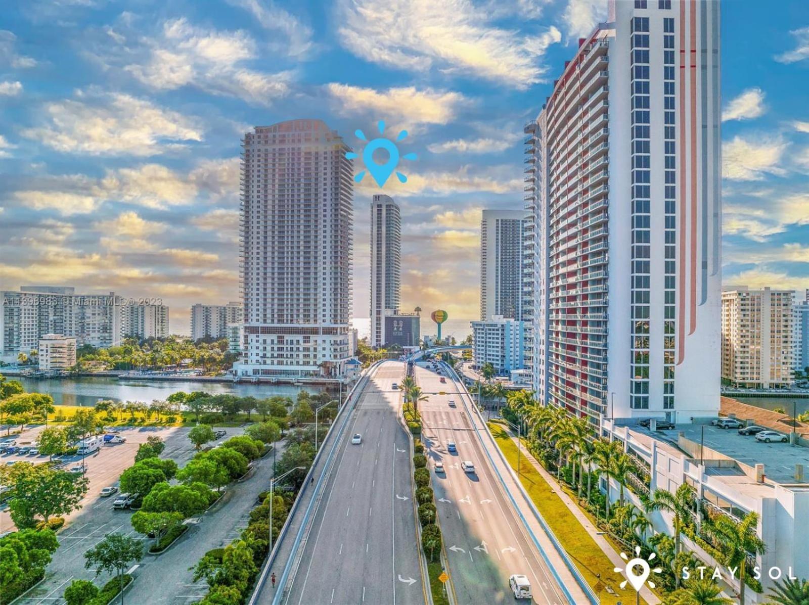 Upper Level Penthouse - Amazing Views Beach & Intracoastal Apartment Hollywood Exterior photo